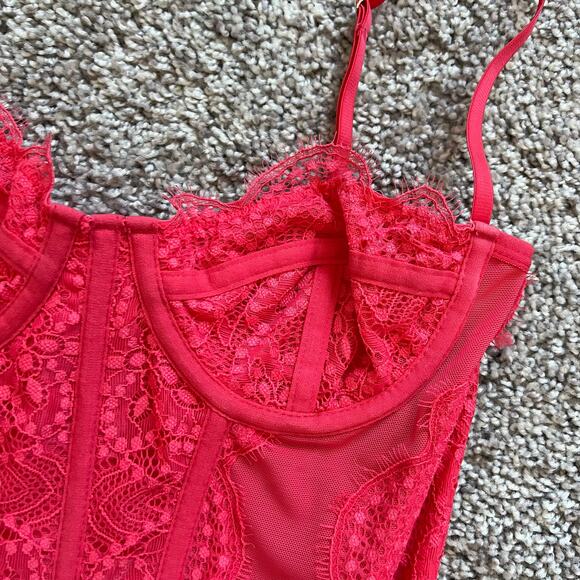 Out From‎ Under Urban Outfitters Modern Love Pink Corset tank top - Picture 7 of 7